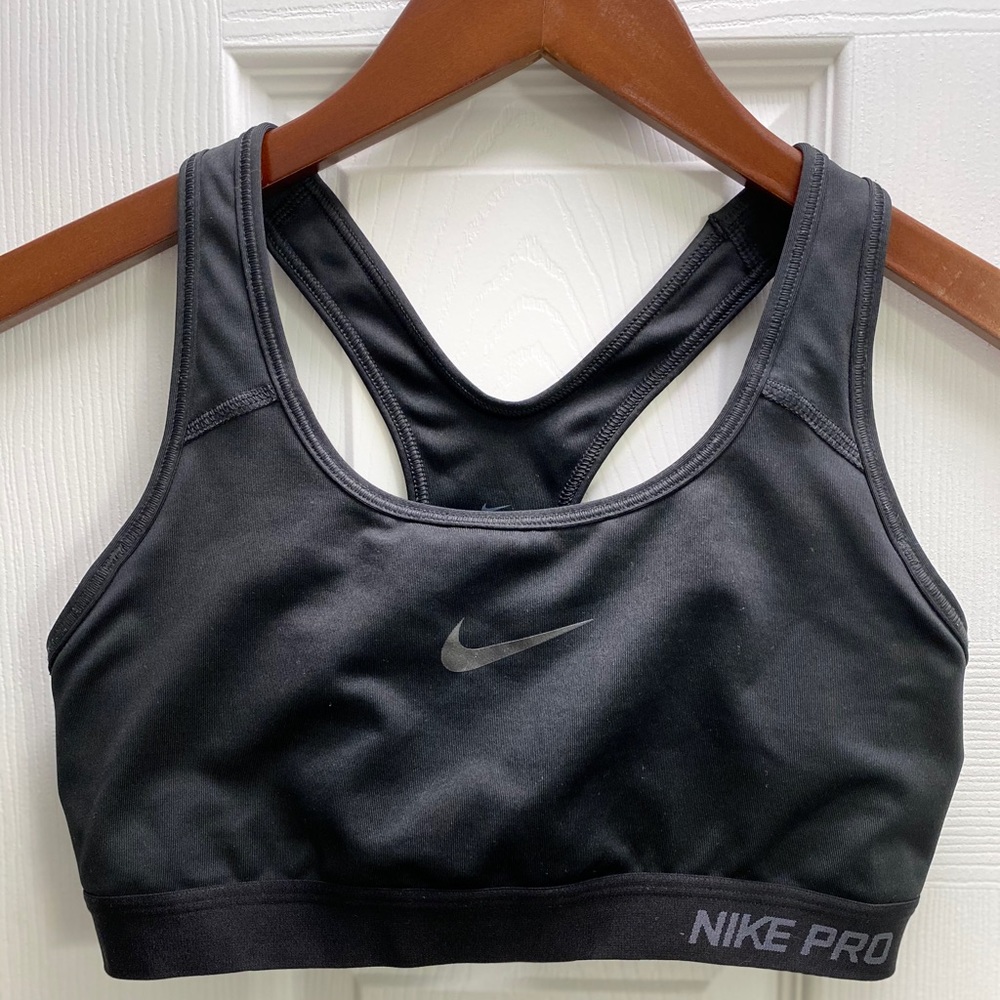 Nike sports bra M